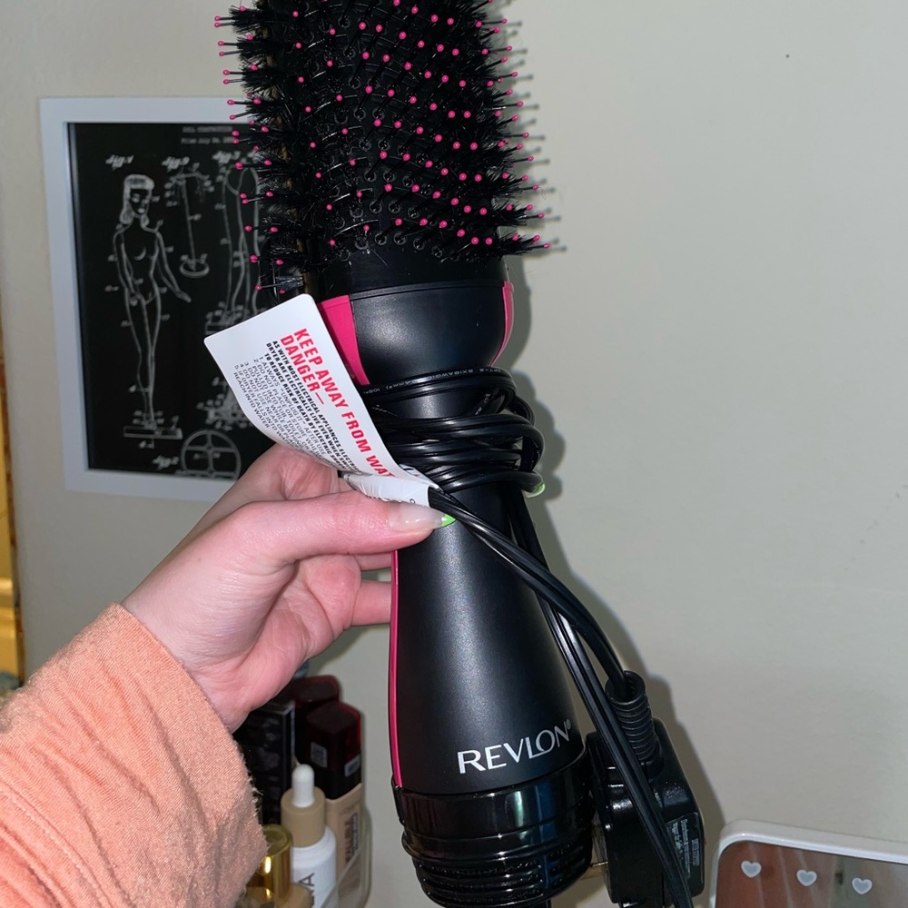 REVLON ROUND BRUSH - Picture 2 of 7
